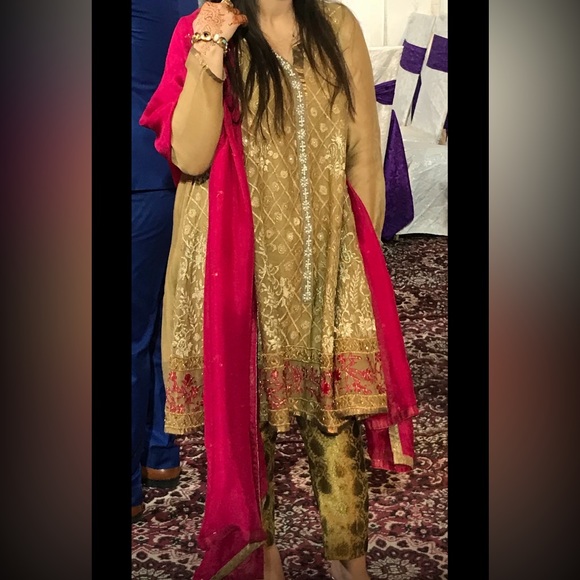 HUE Dresses & Skirts - Pakistani designer wedding outfit